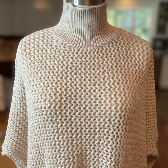 LOFT Turtleneck Pullover Oatmeal Chunky Knit Sweater Size Medium - Picture 4 of 9